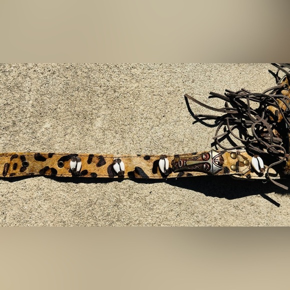 Unique Leopard Print Tribal 🐆 Fanny Pack Belt with copper & Shell accents, see! - Picture 4 of 12